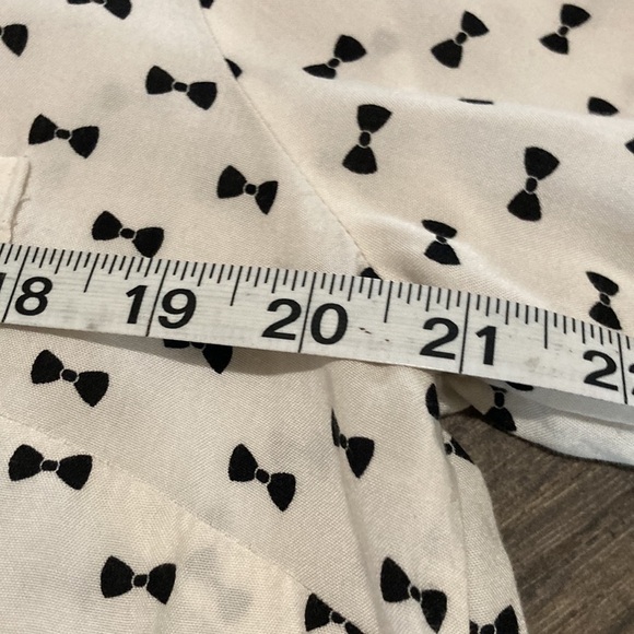 DIVIDED Dot Button Down Long Sleeve Top - Picture 6 of 7